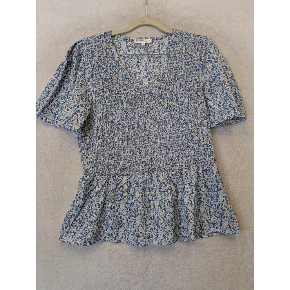 Sweet Salt Womens Blue Floral‎ Smocked Peplum Top V-Neck Short Sleeve Medium